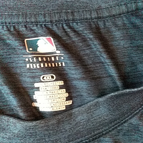 NY Yankees t-shirt - Picture 3 of 3